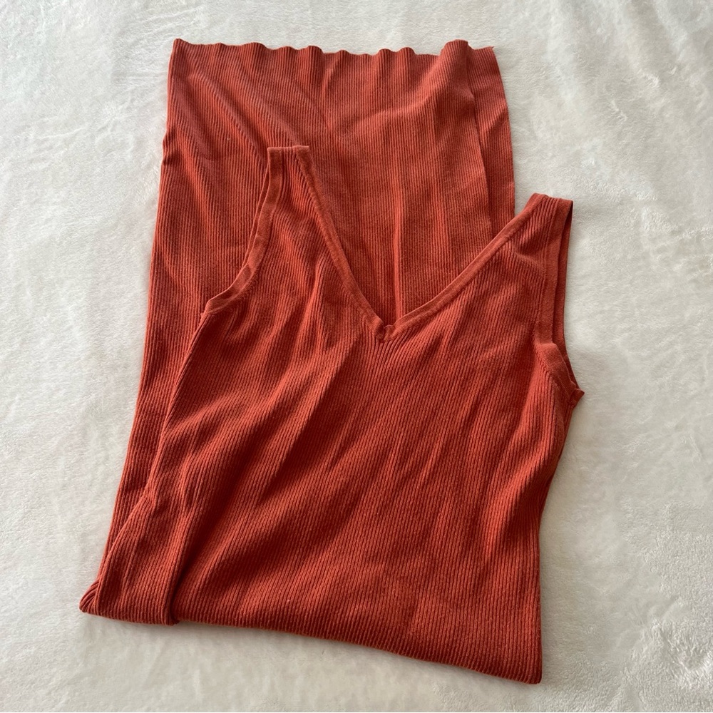 House of Harlow 1960 Rust Orange Ribbed Bodycon Midi Dress - Picture 3 of 9